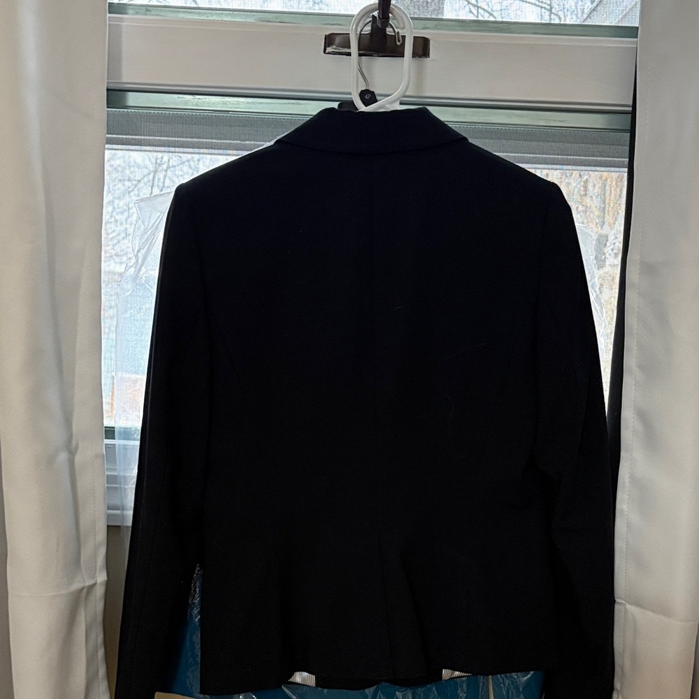 Calvin Klein women’s Elegant Black blazer - Picture 6 of 6